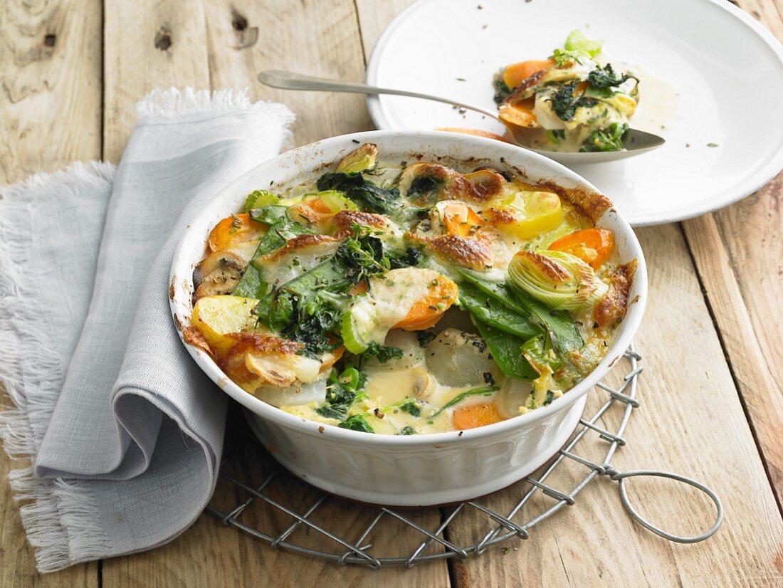 Vegetable bake with mozzarella