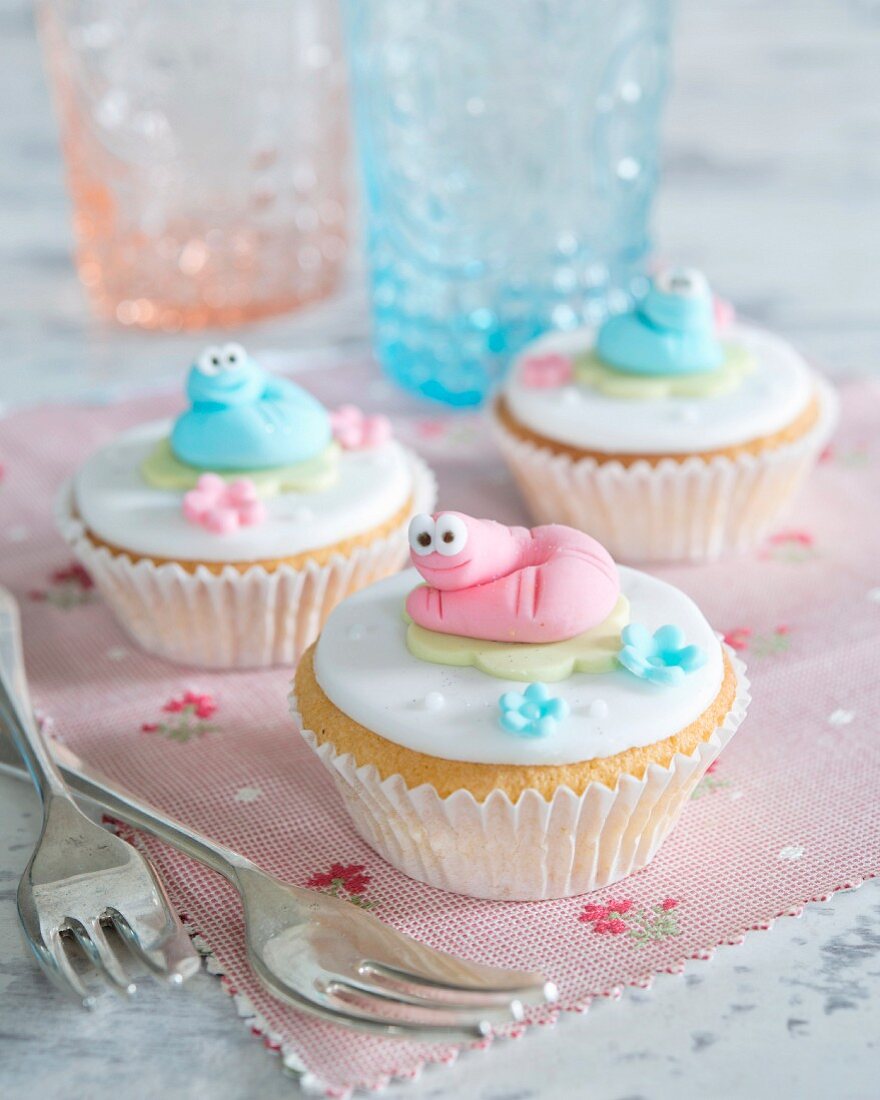 Cupcakes with fondant worms on the top