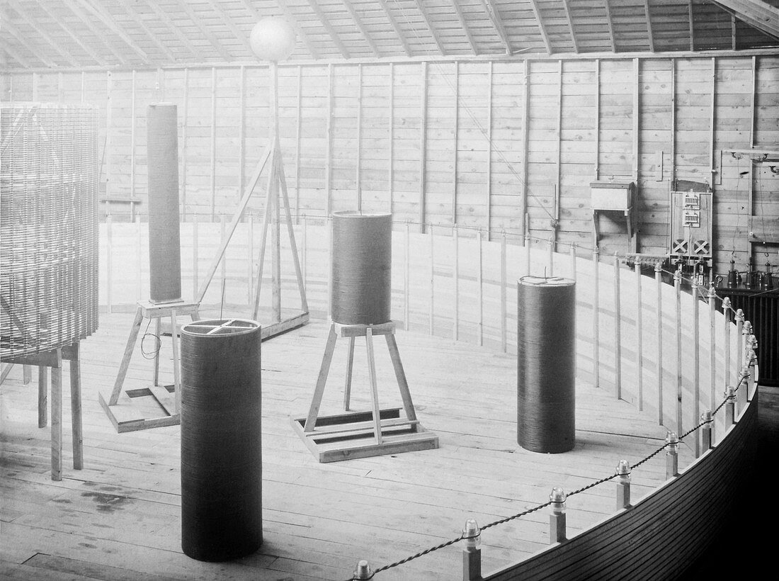 Tesla coils, circa 1899