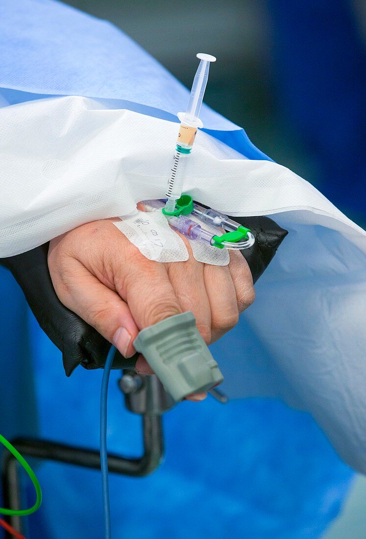 Pulse oximeter use in surgery