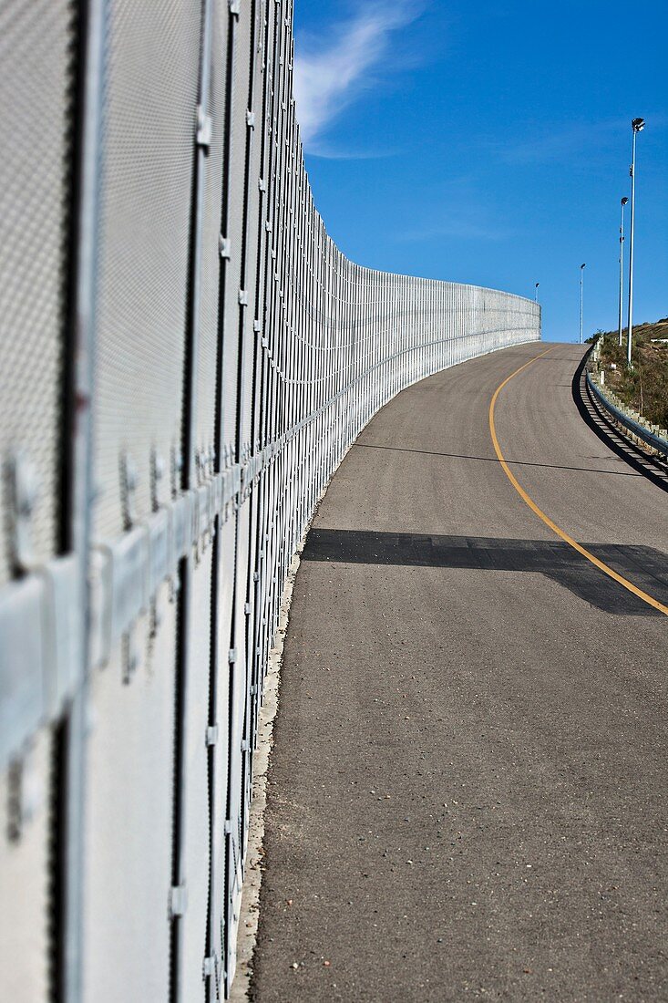 US-Mexico border fence, San Diego