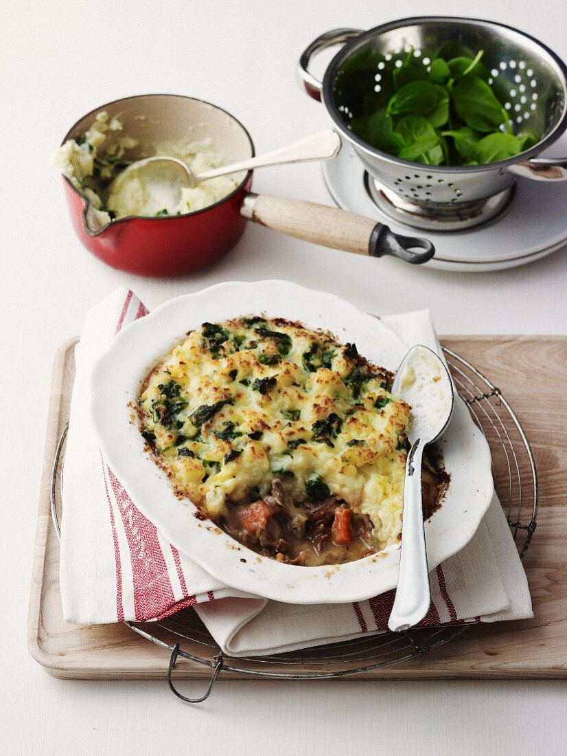 Shepherd's Pie mit Lammfleisch und Spinat