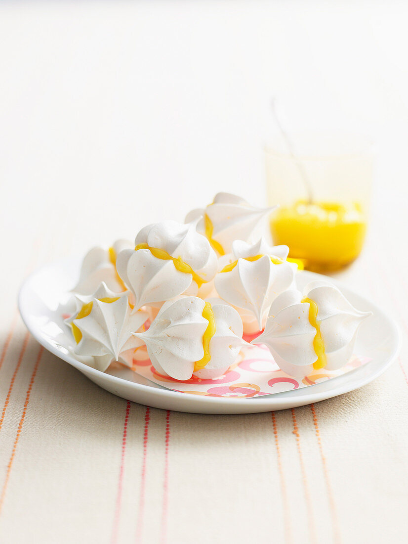 Lemon Meringue Kisses