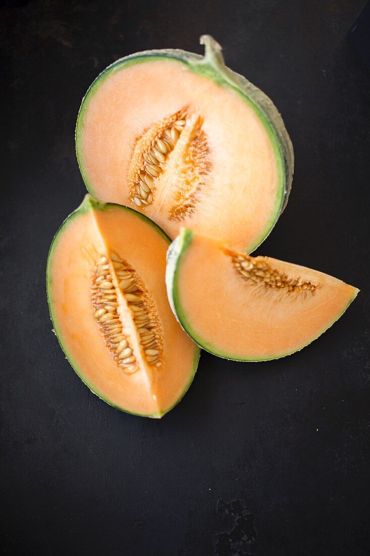 sliced melon
