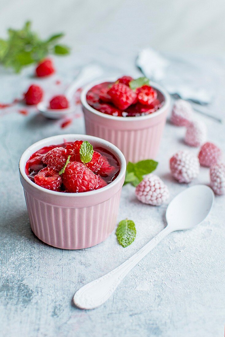 Raspberry jelly with mint