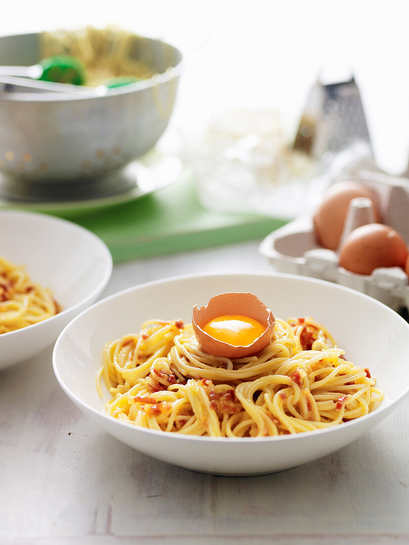 Spaghetti alla carbonara (Nudeln mit Ei und Speck, Italien)