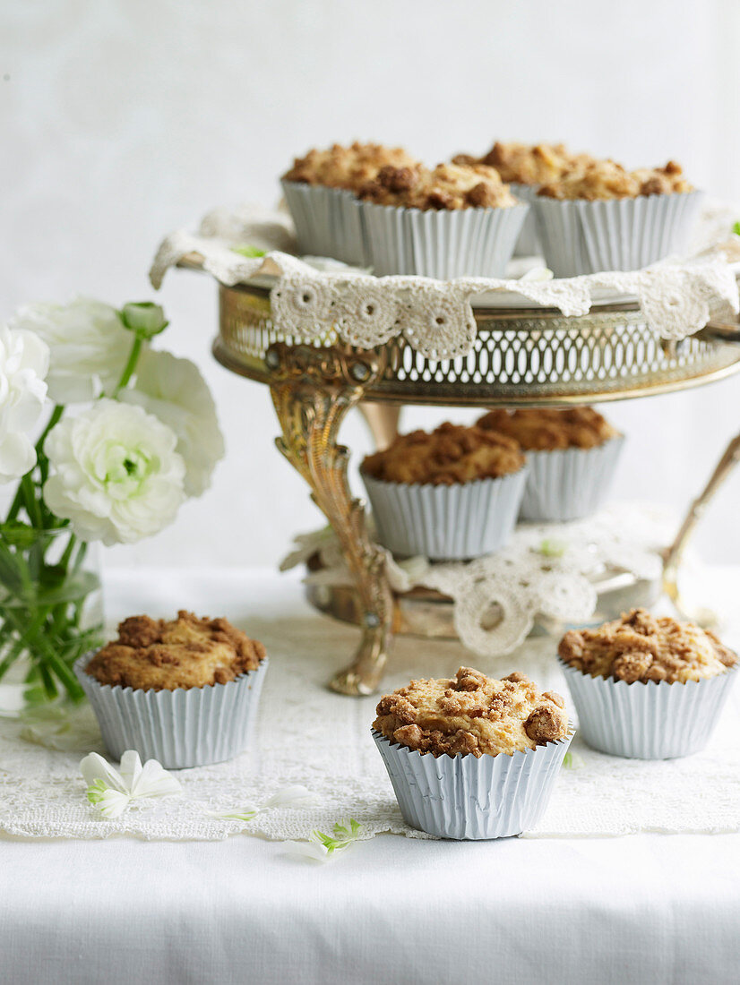 Apple muffins with cinnamon sprinkles