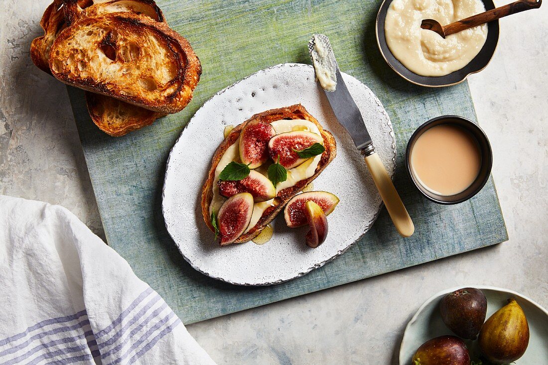 Sourdough bread with figs and coconut butter