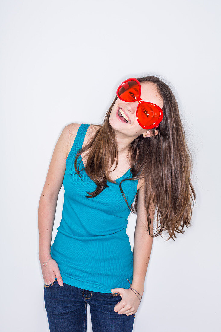 Teenage girl wearing sun glasses