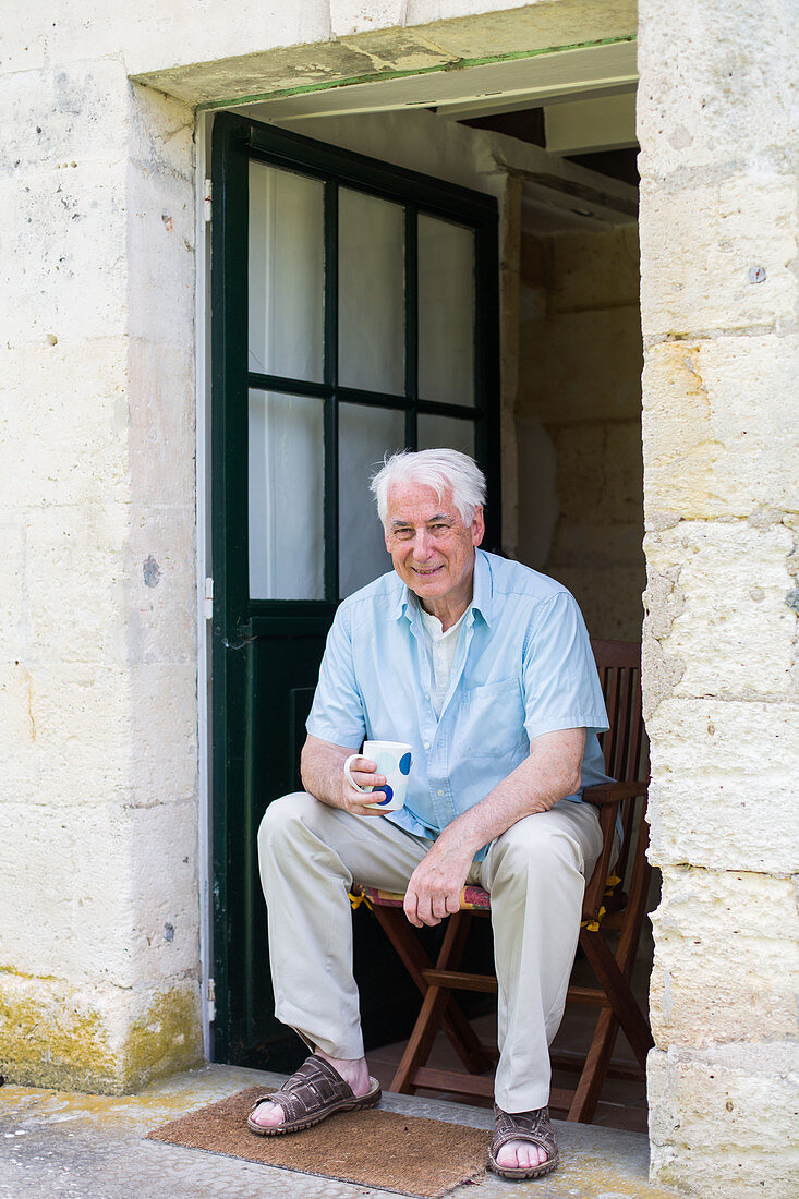 Man drinking a coffee