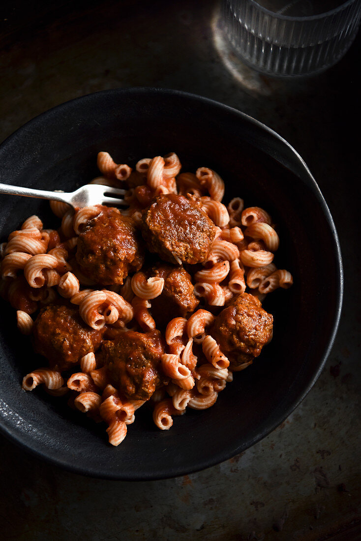 Pasta mit veganen Fleischbällchen