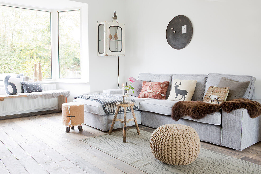 Wintery living room in shades of gray