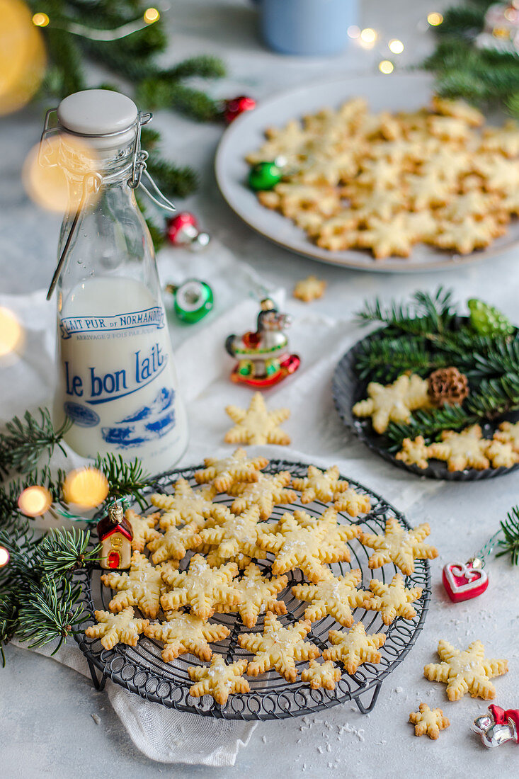 Christmas coconut snowflake cookies