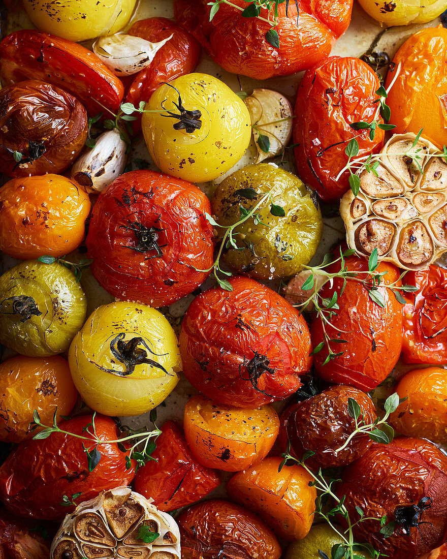Roasted Tomato with garlic and thyme