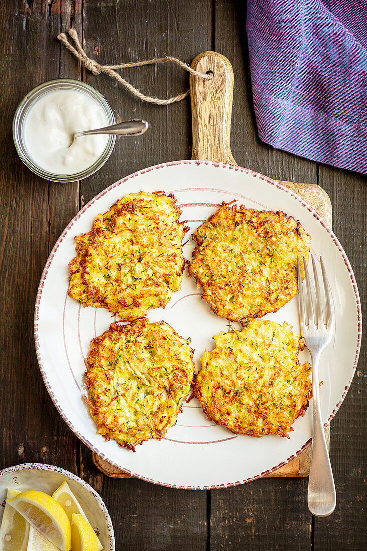 Courgette and potatoes fritters