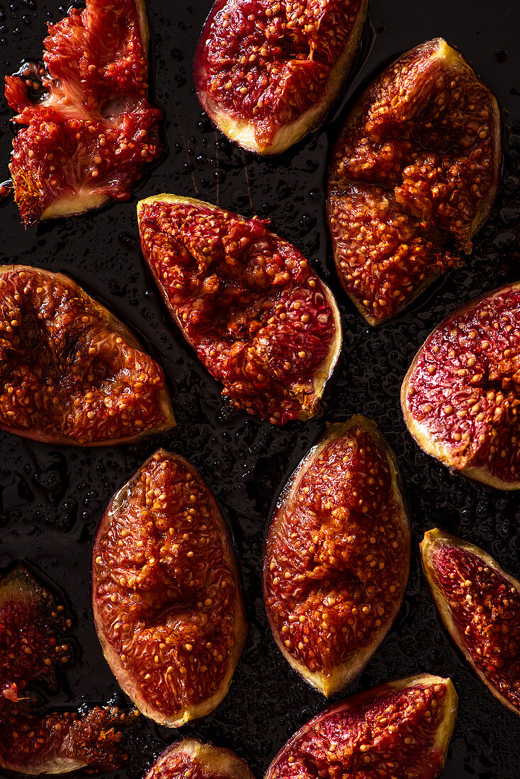 Oven roasted figs