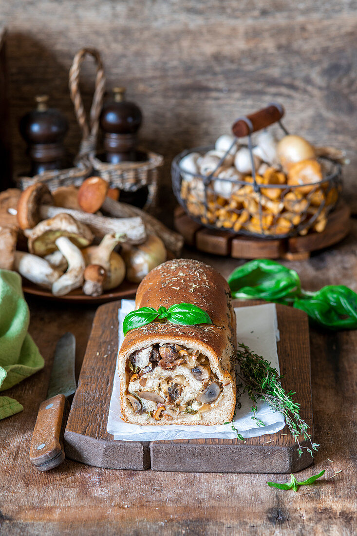 Mushroom yeast roll with cheese and rye flour