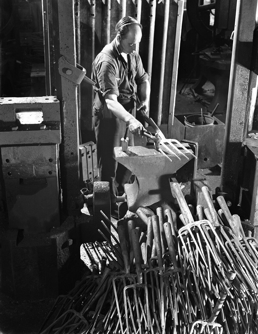 Beating hot garden forks, Ward & Payne Ltd, 1965