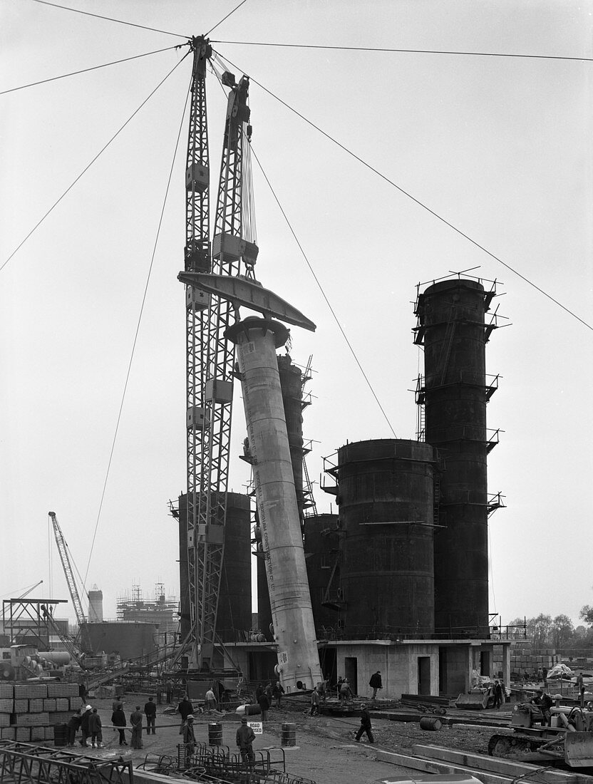 Erecting an absorption tower, Warwickshire, 1962