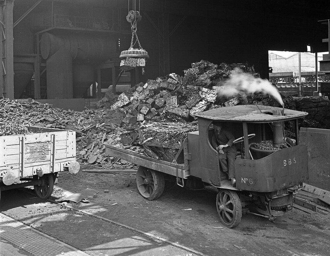Loading a steam wagon with scrap at a steel foundry, 1965