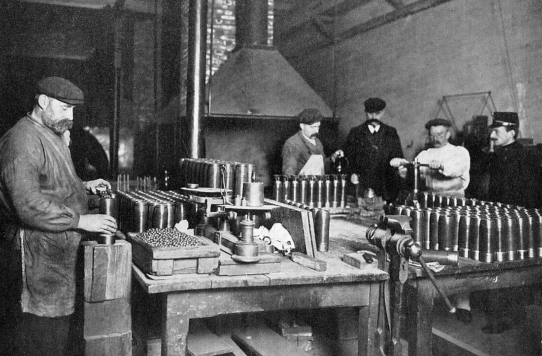 British munitions factory, World War I