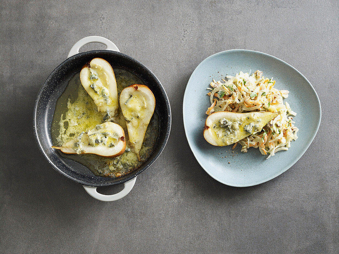 Fennel salad with blue cheese pears (low carb)