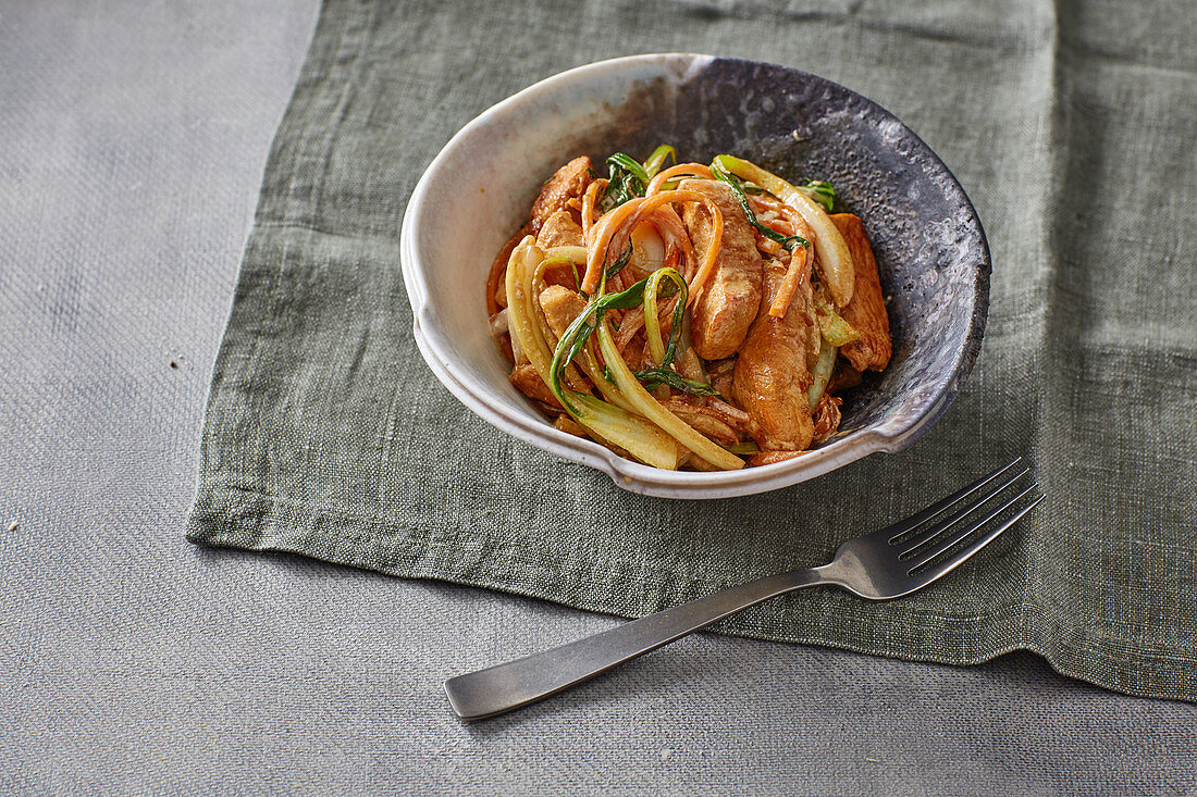 Stir-fried turkey breast with bok choy