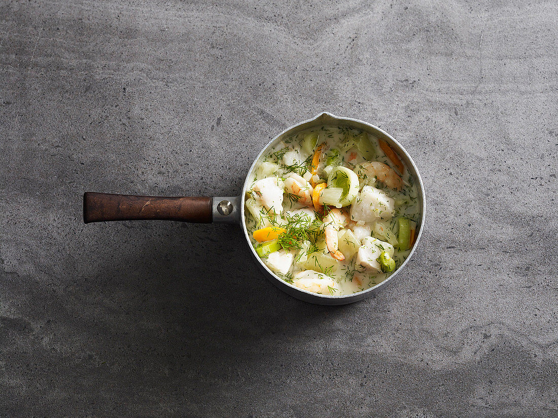 Feiner Fisch-Gemüse-Topf (Low Carb)