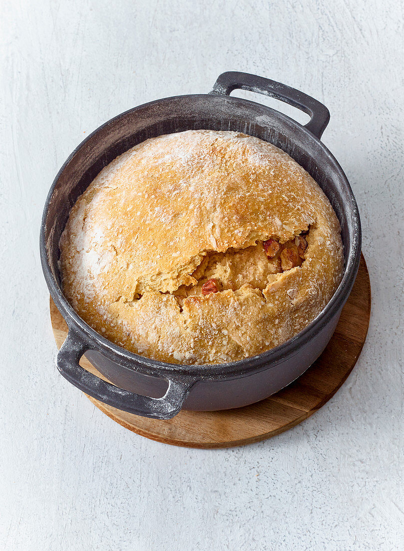 Bran nut bread in a pot