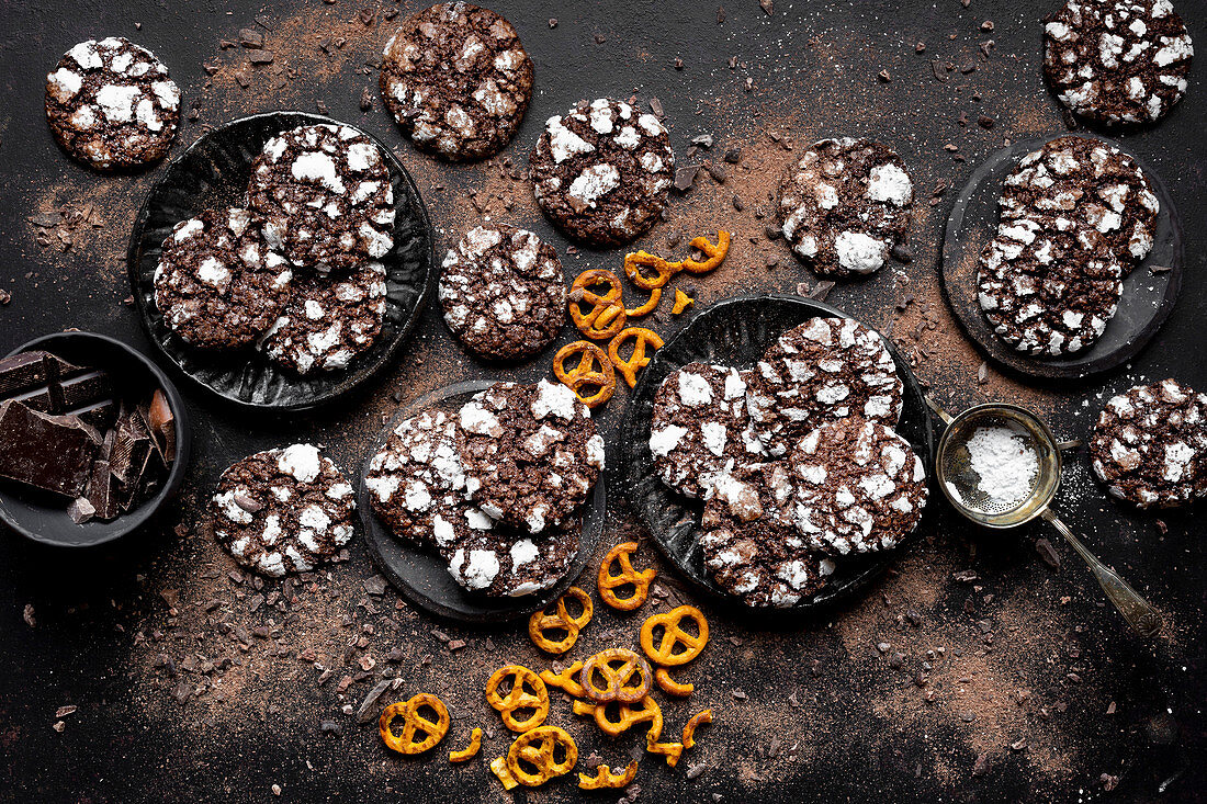 Gluten-free chocolate Crinkle Cookies