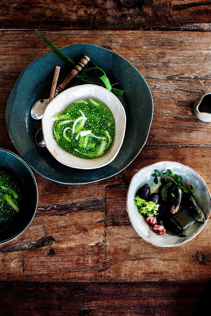 Kokosnusspudding mit Pandan und Tapioka (Thailand)