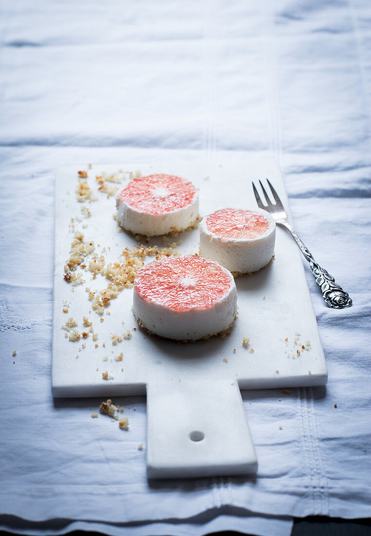 Grapefruit-Frischkäse-Tarteletts