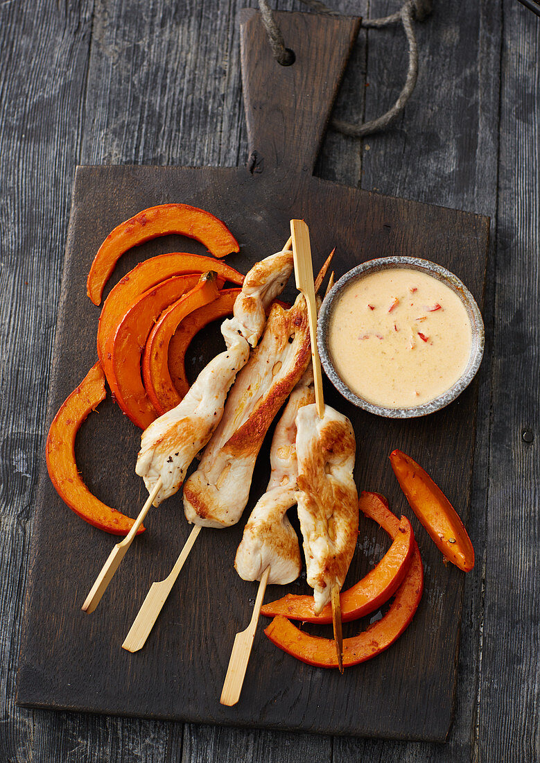 Satay skewers with oven-roasted pumpkin