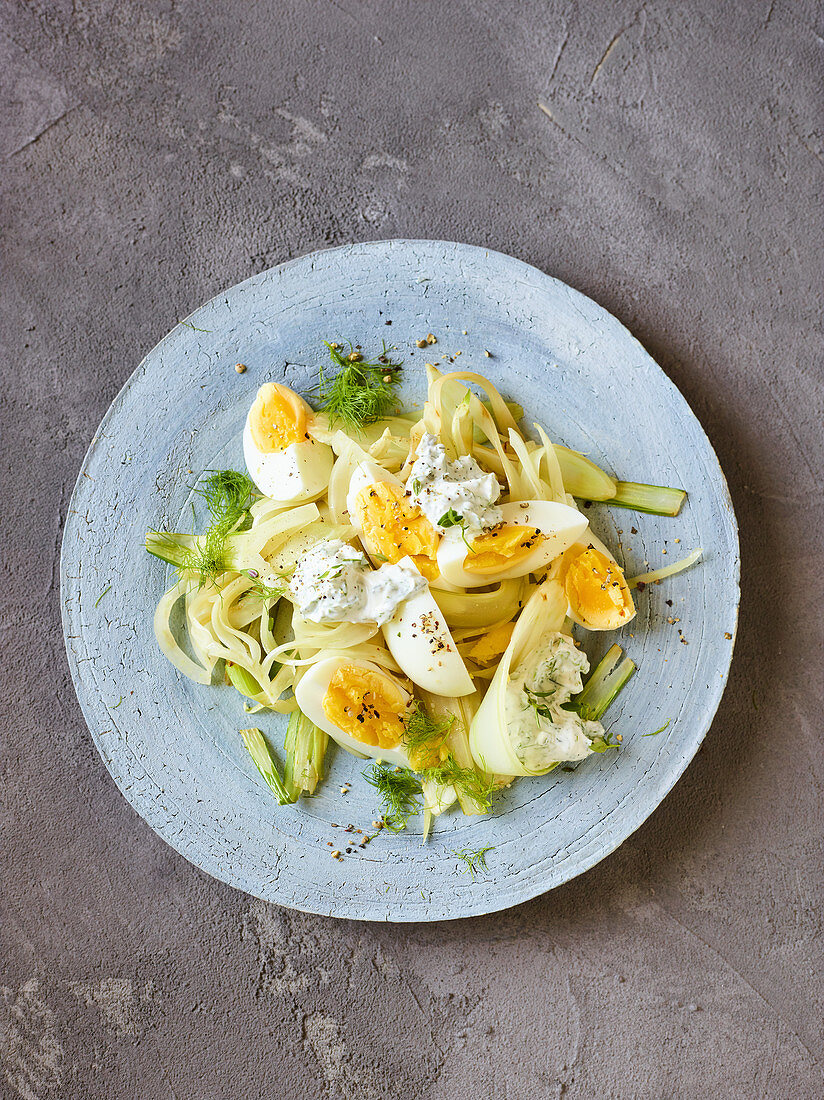 Lemon fennel with egg and herb sour cream