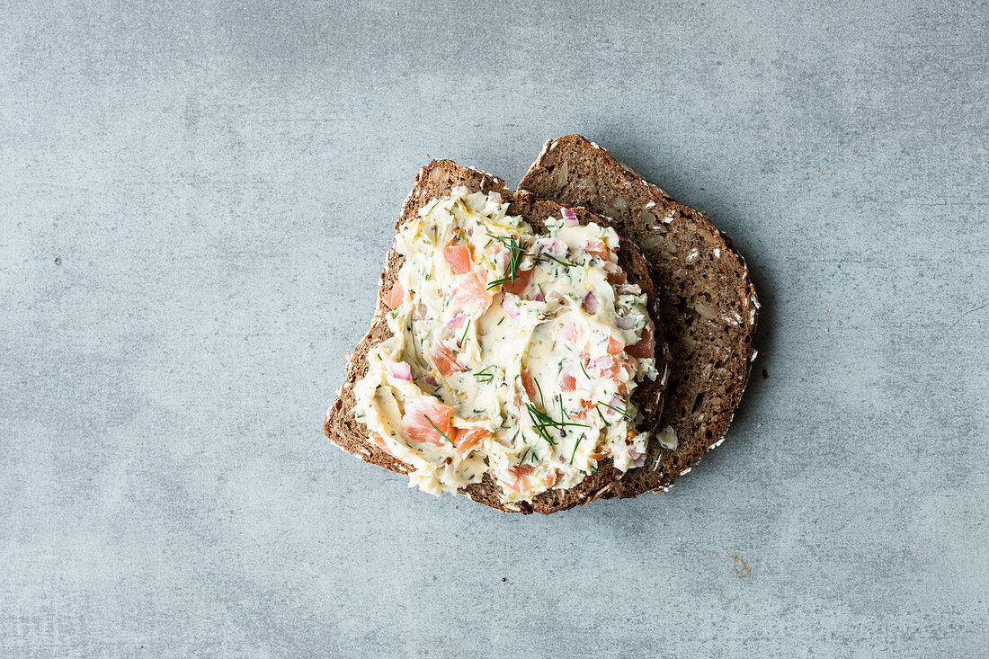 Smoked salmon and dill butter