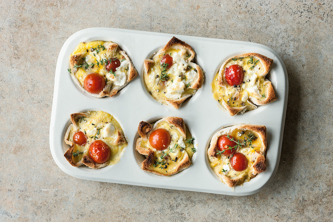 Tomato toast muffins with feta cheese