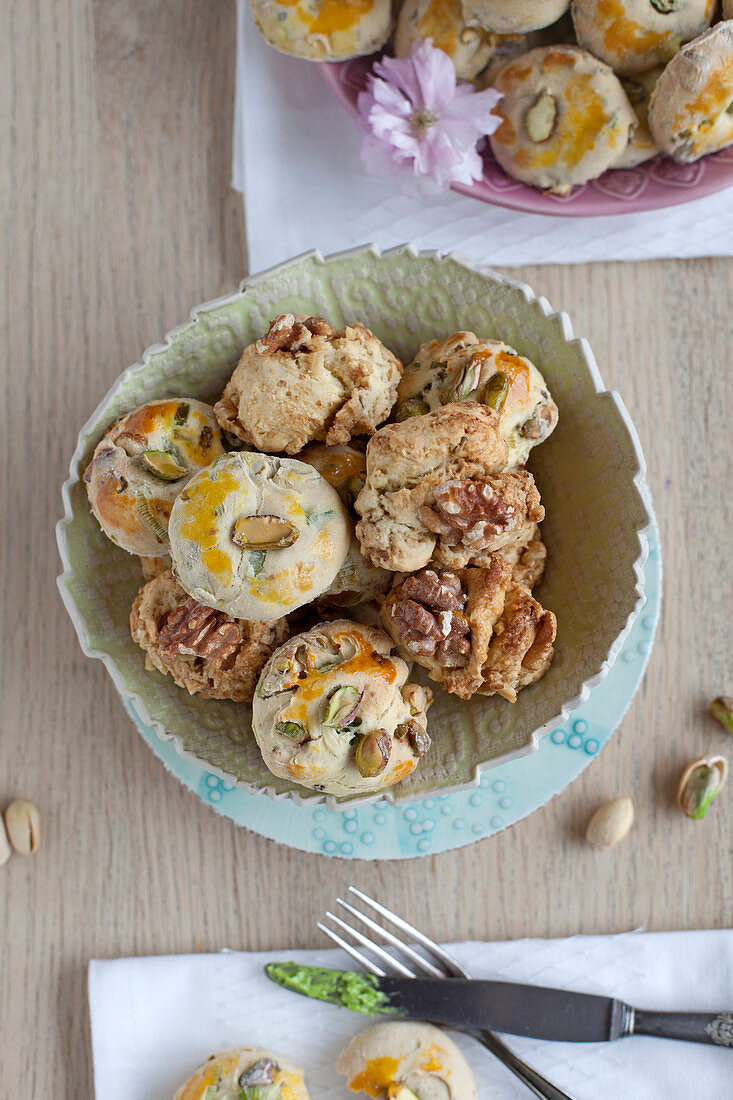 Kleine Scones, salzig und süß