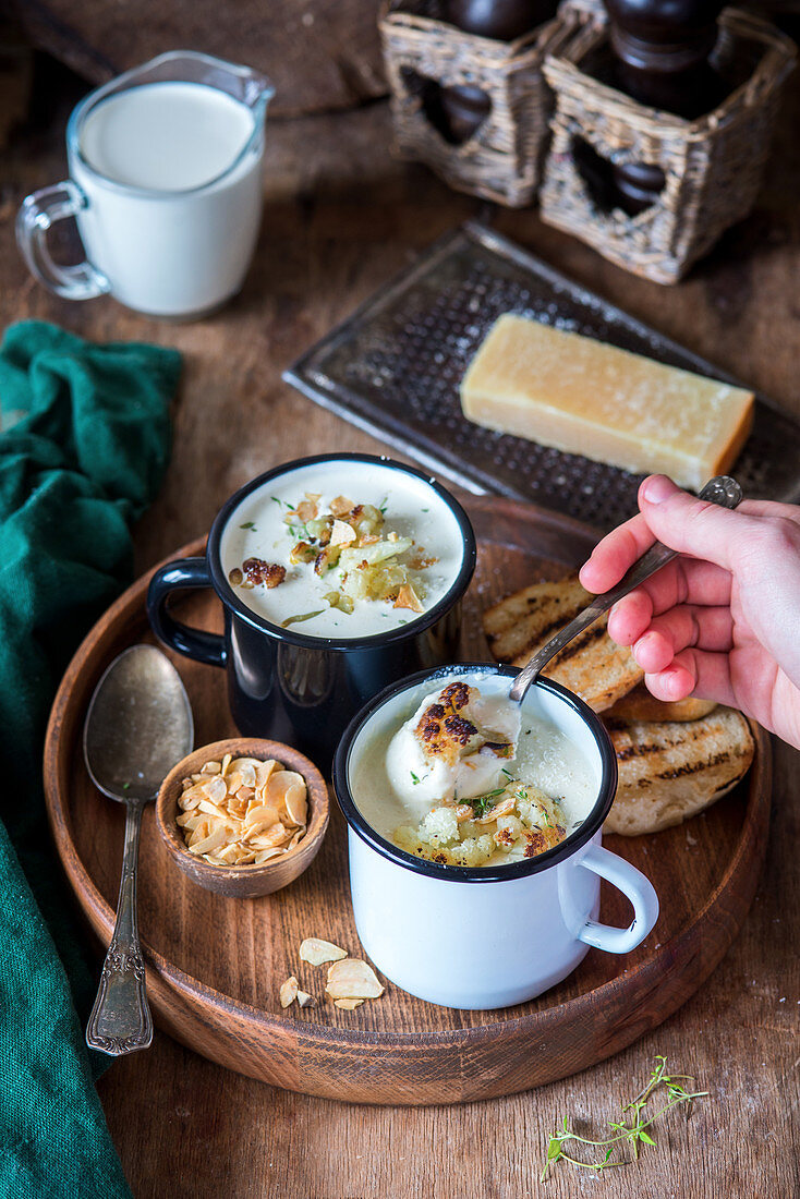 Gebratene Blumenkohlsuppe