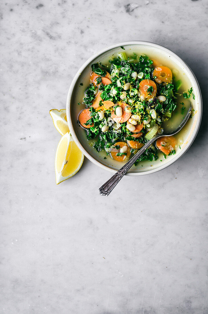 Kale soup with white beans and carrots