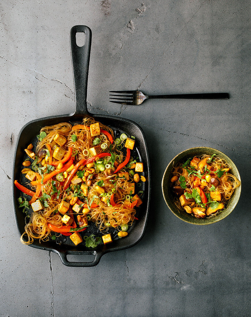 Stir-fried glass noodles with ginger and lime tofu