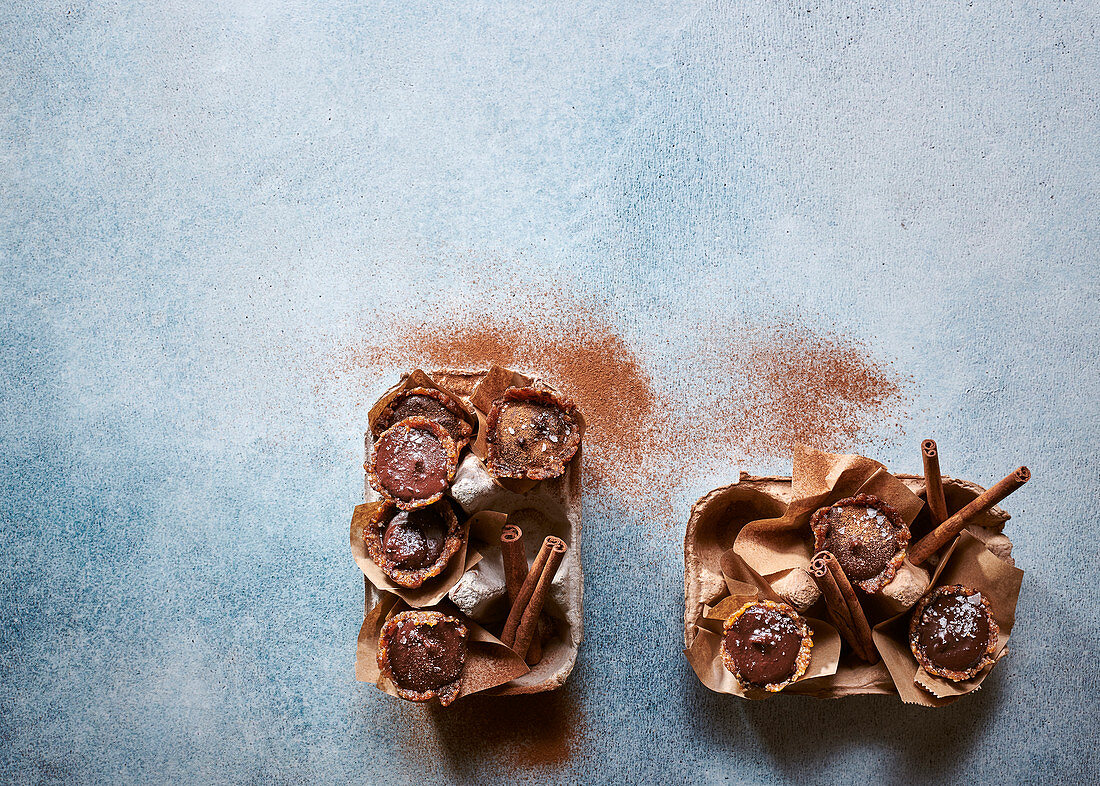 Mini hazelnut and chocolate tarts