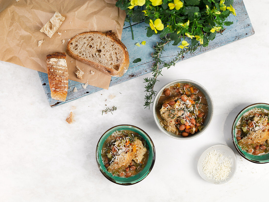 Ribollita (Tuscan vegetable soup)