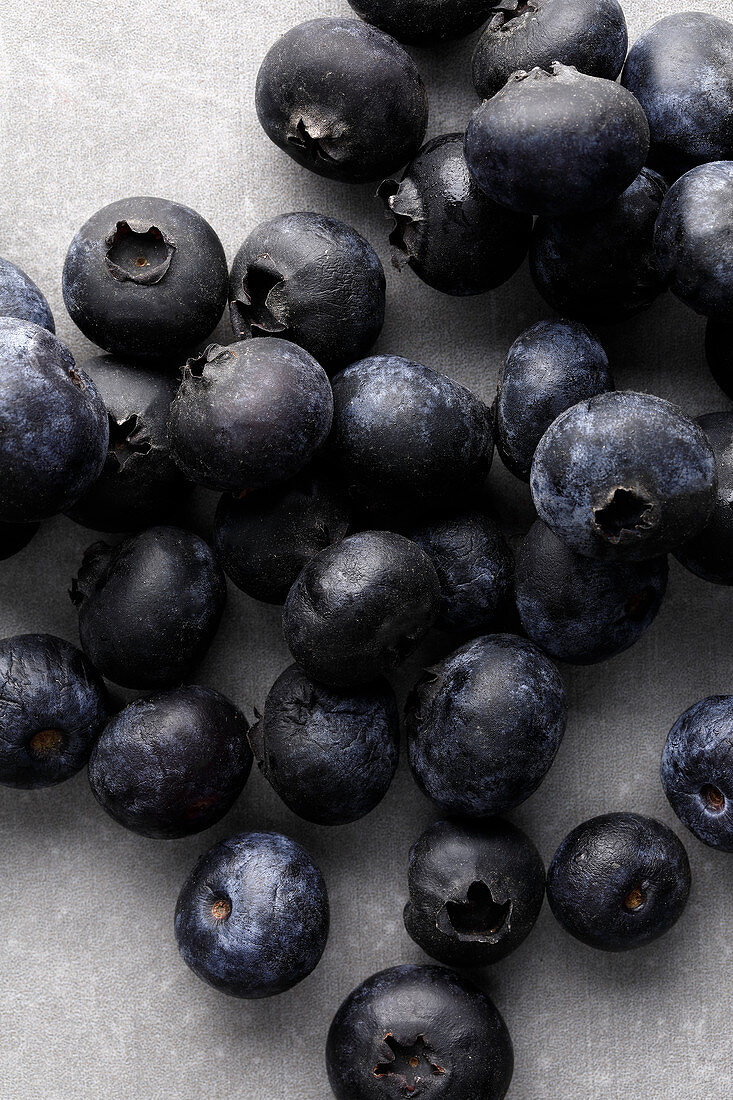 Fresh blueberries (close up)