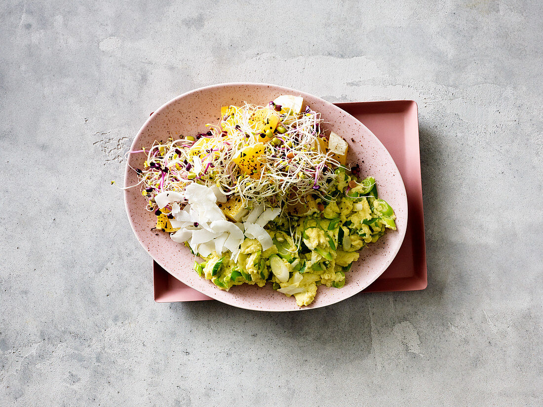 Coconut scrambled egg with a beansprout salad