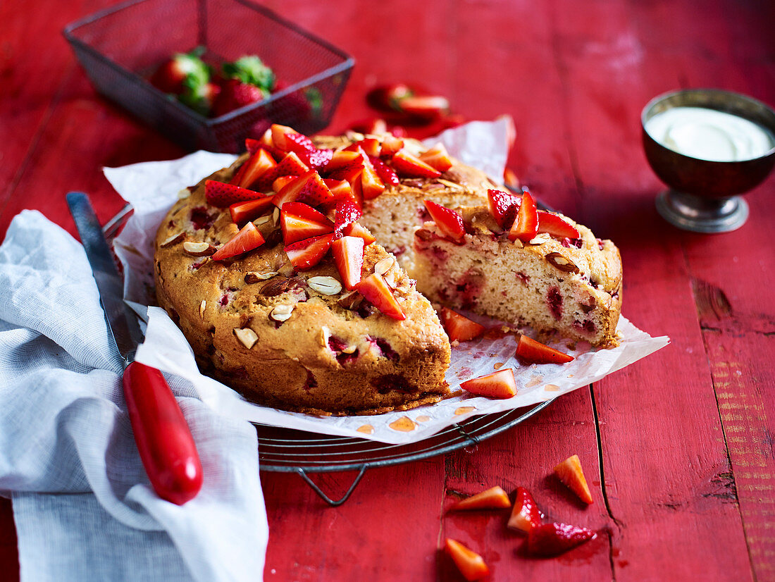 Melt-and-mix Strawberry Yoghurt Cake