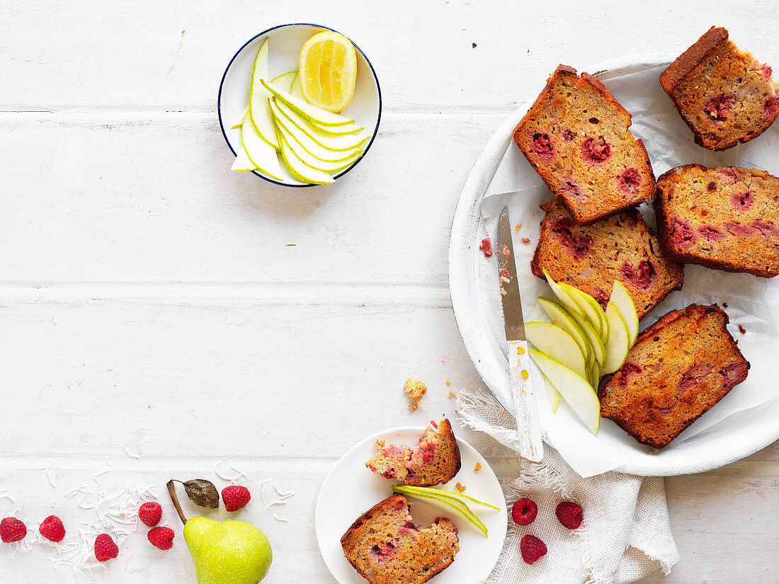 Himbeer-Kokosnuss-Brot zum Frühstück