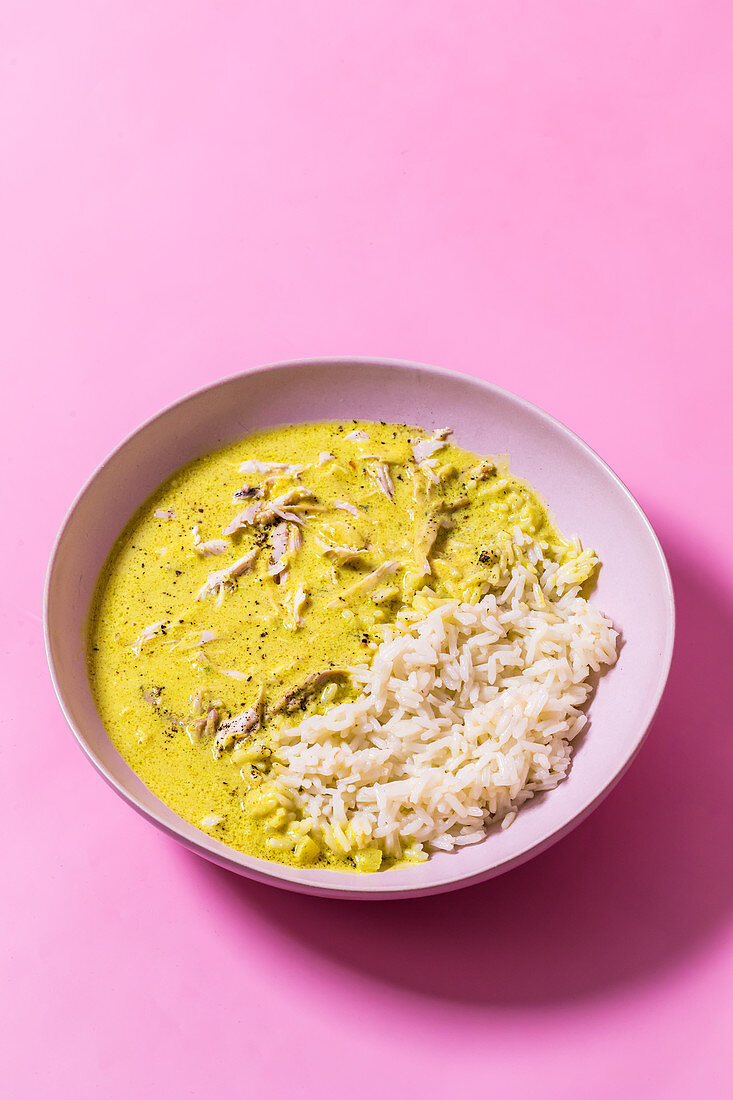Chicken and coconut curry with rice