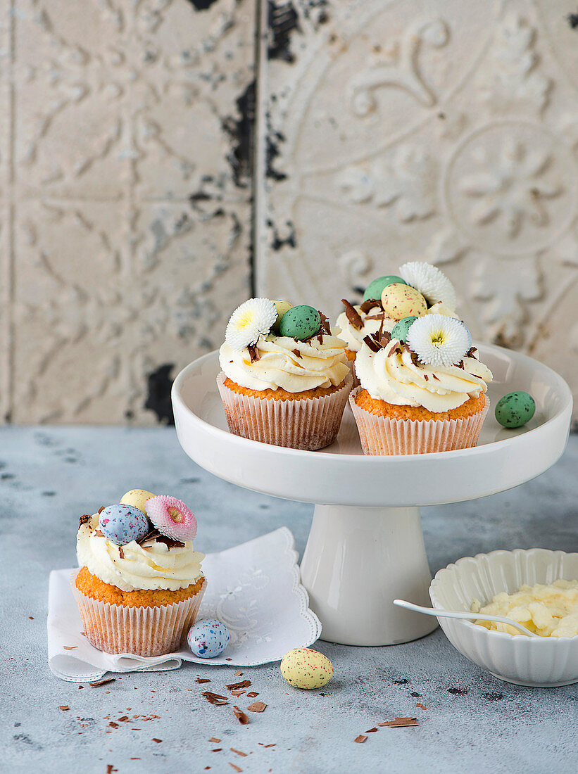Vanilla cupcakes for Easter