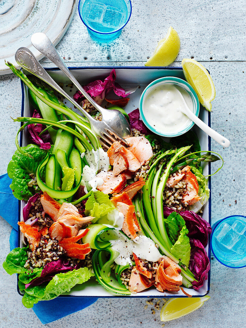 Radicchiosalat mit Forellenfilet