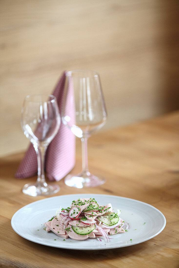 Regensburger Biergartensalat mit Radieschen